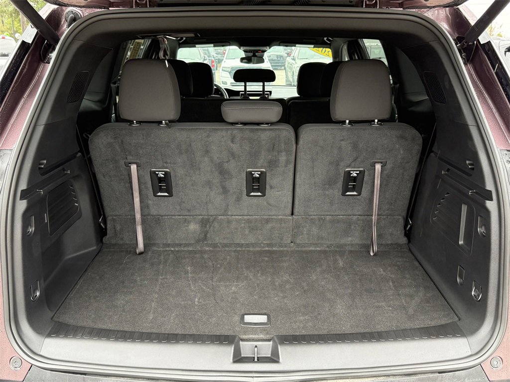 Used 2025 GMC Acadia Elevation image 36