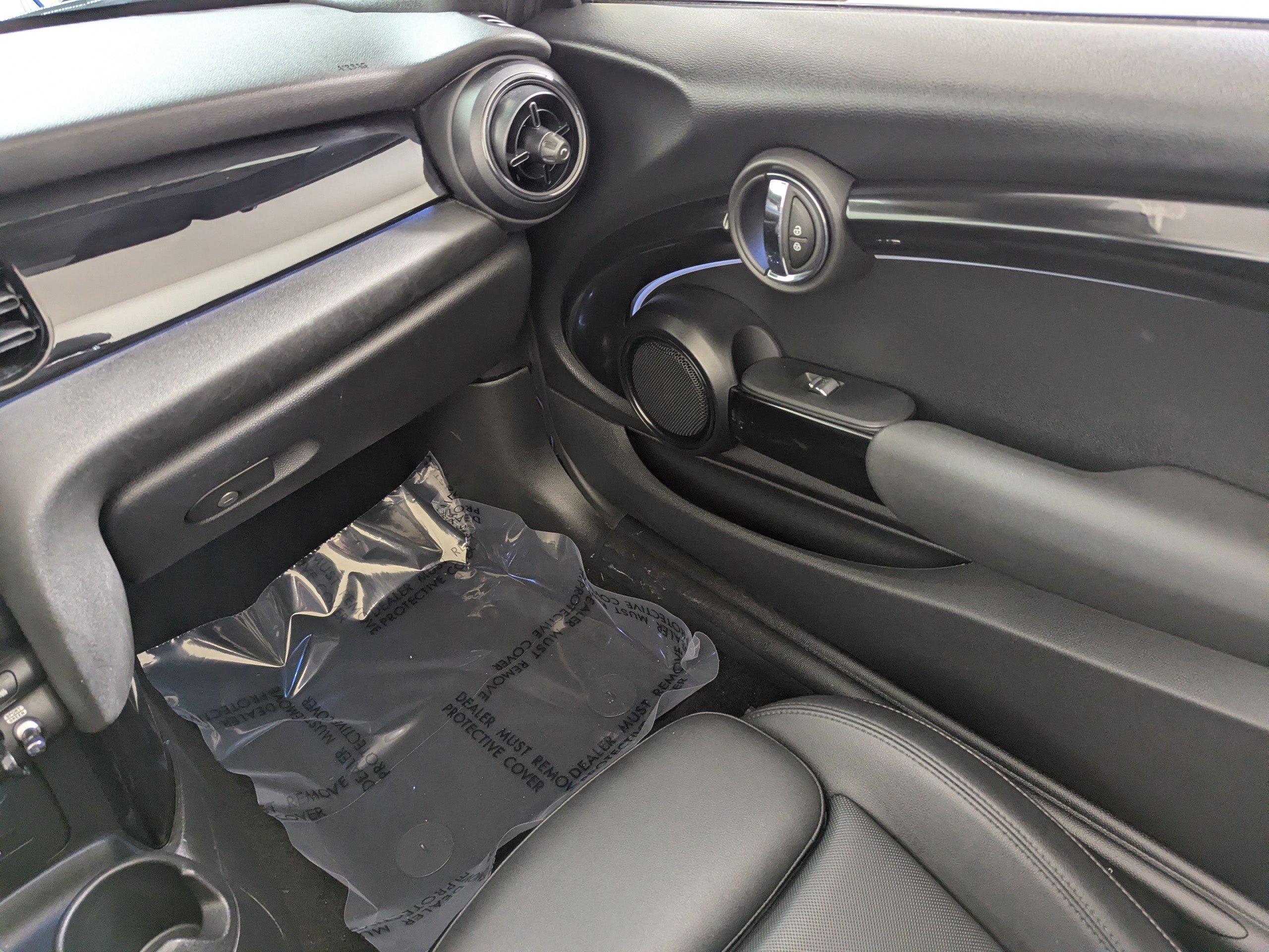 Used 2024 MINI Cooper S image 11