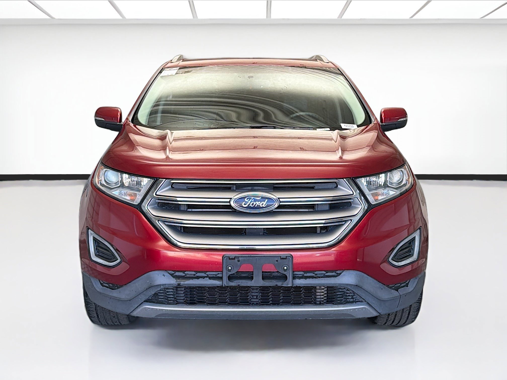 Used 2016 Ford Edge Titanium w/ Technology Package image 2