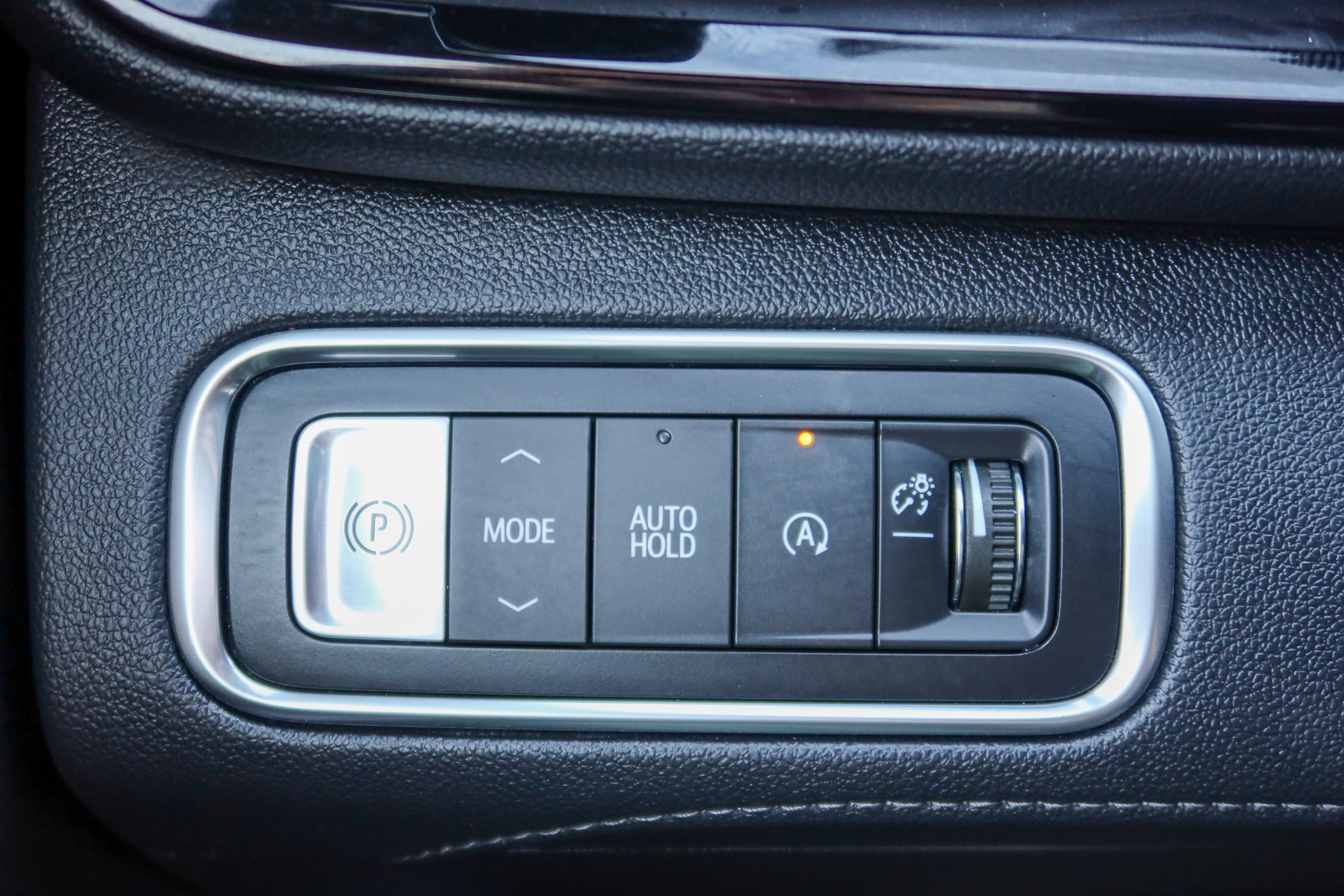 Used 2025 Buick Enclave Preferred FWD image 19
