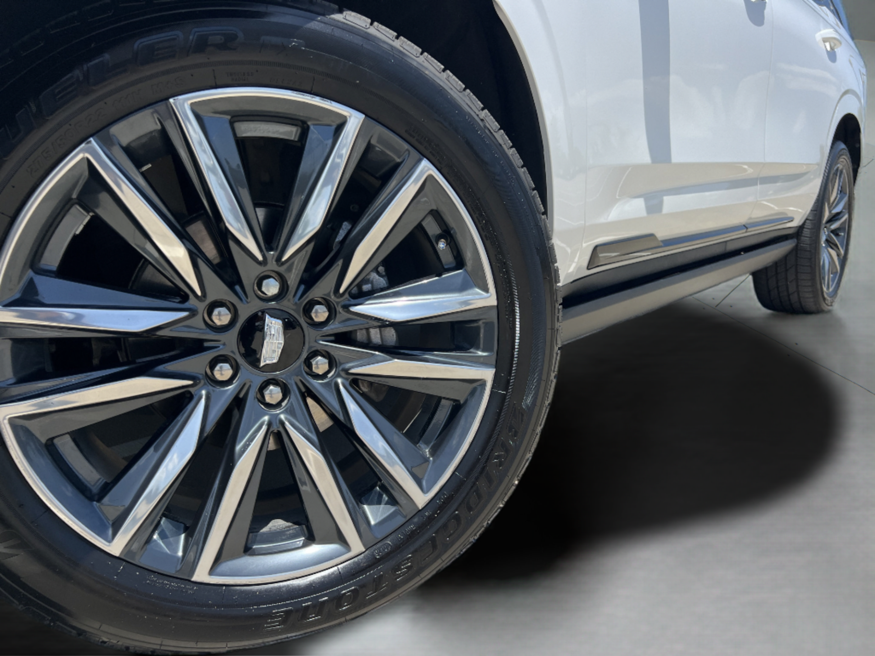 Used 2022 Cadillac Escalade Sport Platinum w/ Heavy-Duty Trailer Package AWD/4WD image 35