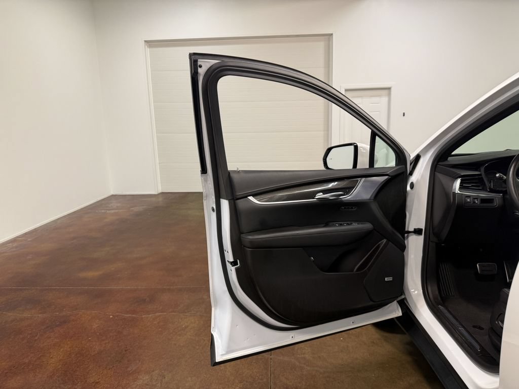 Used 2024 Cadillac XT5 Sportv AWD/4WD image 56
