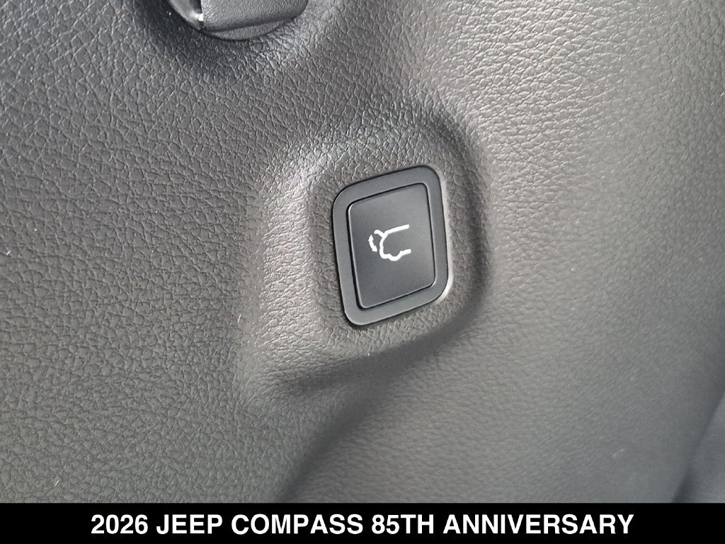 New 2026 Jeep Compass Latitude AWD/4WD image 25