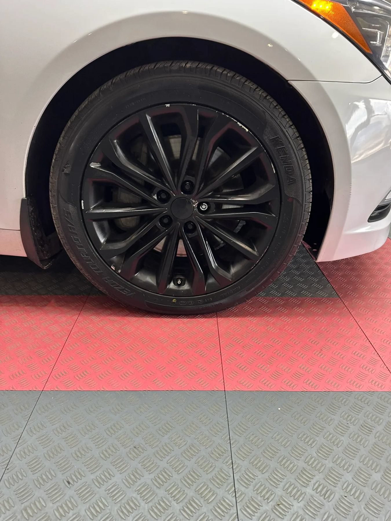 Used 2015 Hyundai Genesis 3.8 w/ Option Group 02 RWD image 40
