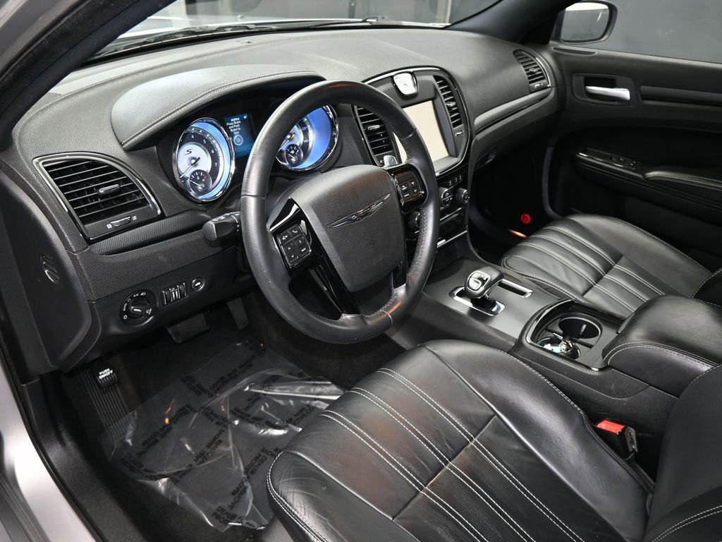 Used 2014 Chrysler 300 S image 10