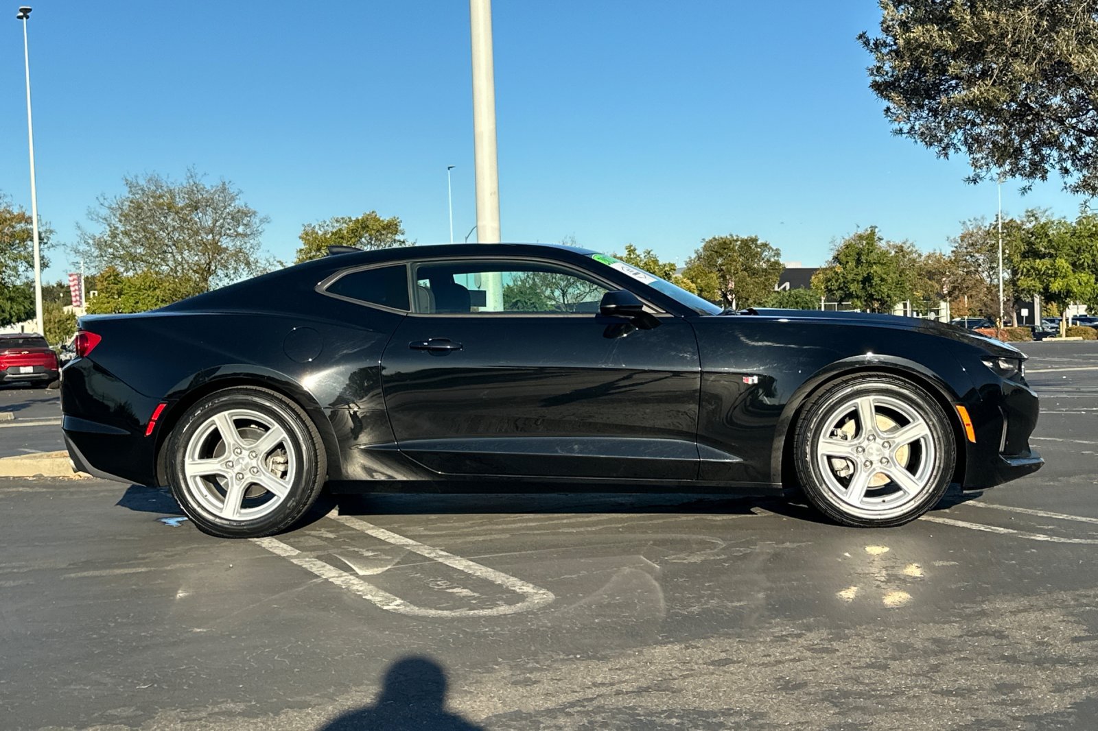 Used 2023 Chevrolet Camaro LT w/ Technology Package RWD image 3