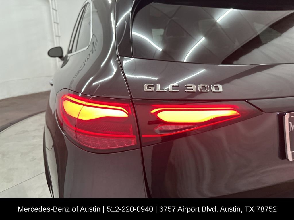 Certified 2025 Mercedes-Benz GLC 300 image 30
