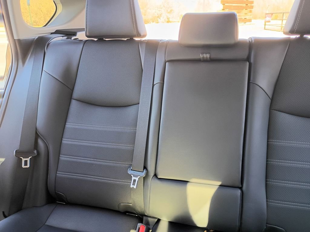 Used 2022 Toyota RAV4 Limited image 19