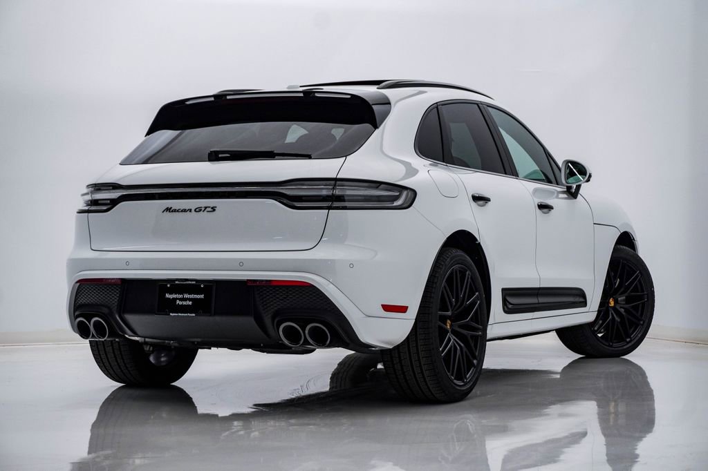 New 2026 Porsche Macan GTS AWD/4WD image 11