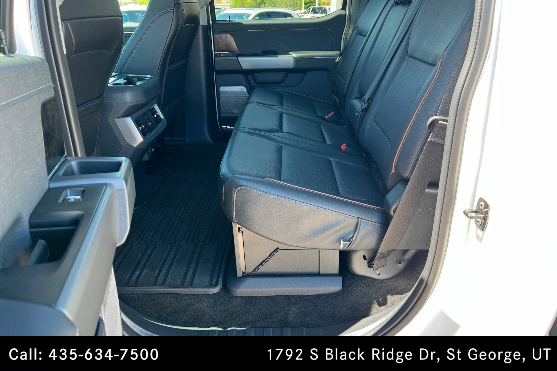 Used 2026 Ford F250 Lariat w/ FX4 Off-Road Package image 21