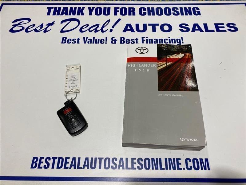 Used 2018 Toyota Highlander XLE AWD/4WD image 28