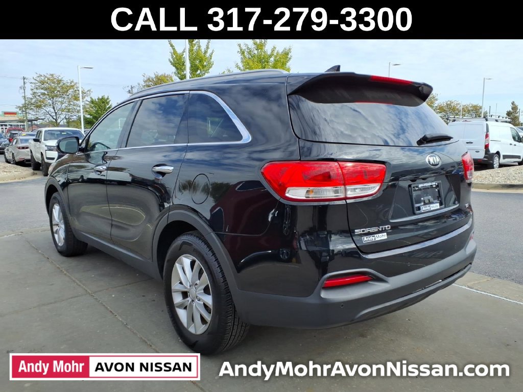 Used 2017 Kia Sorento FWD w/ LX Convenience Package image 6