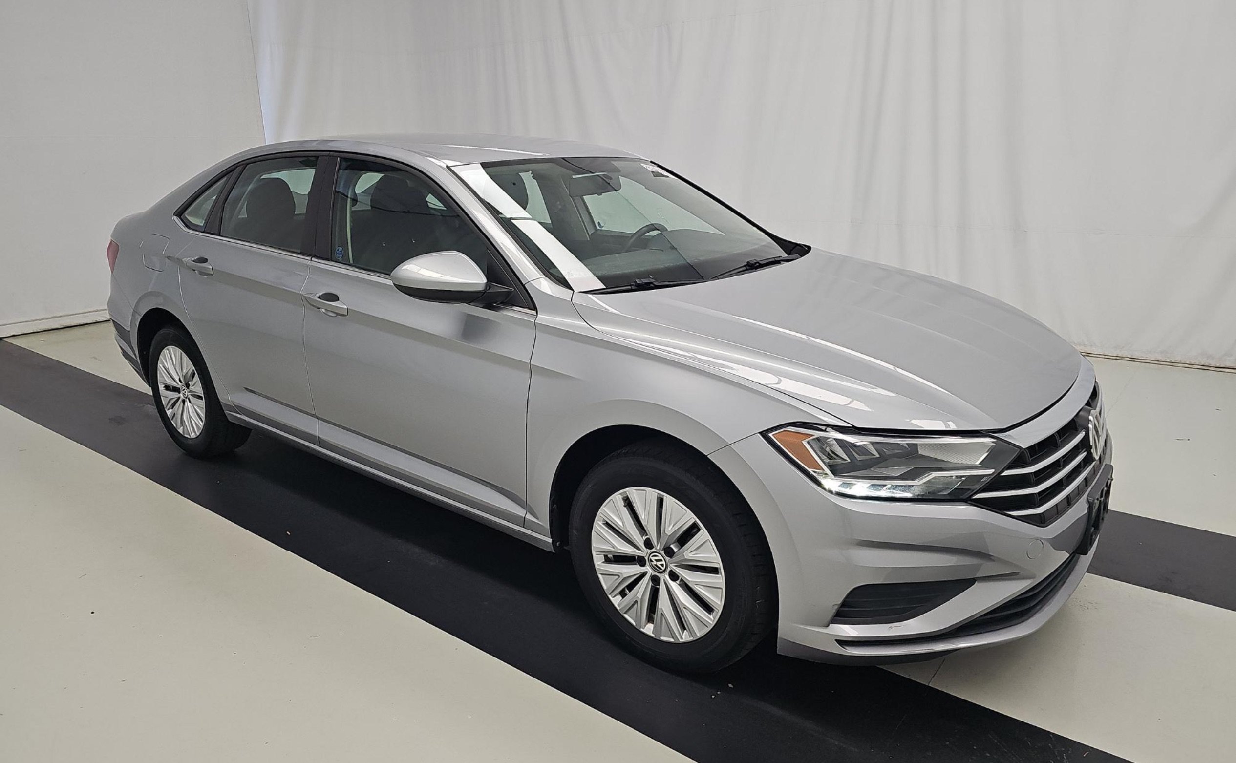 Used 2019 Volkswagen Jetta S w/ Driver Assistance Package FWD image 3