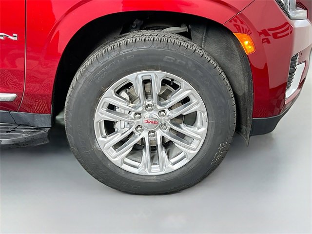 Used 2023 GMC Yukon SLT w/ SLT Luxury Package image 39