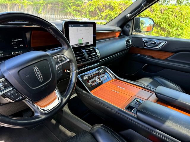 Used 2019 Lincoln Navigator L Reserve w/ Cargo Package image 11