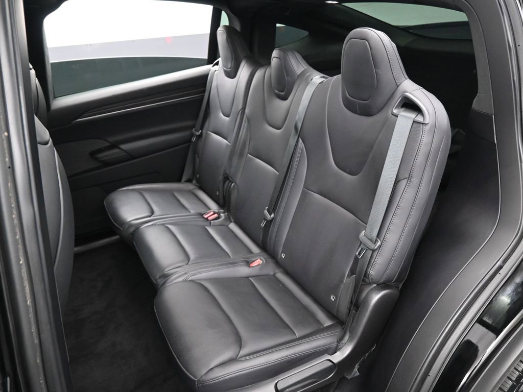 Used 2023 Tesla Model X image 24