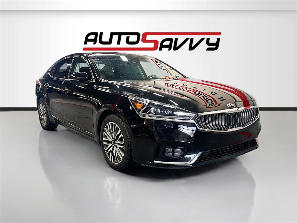 Used 2020 Kia Cadenza Technology
