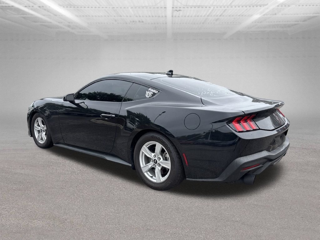 Used 2024 Ford Mustang Coupe RWD image 7