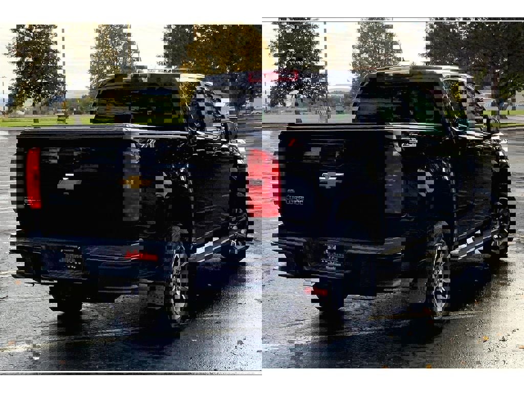 Used 2017 Chevrolet Colorado Z71 image 14