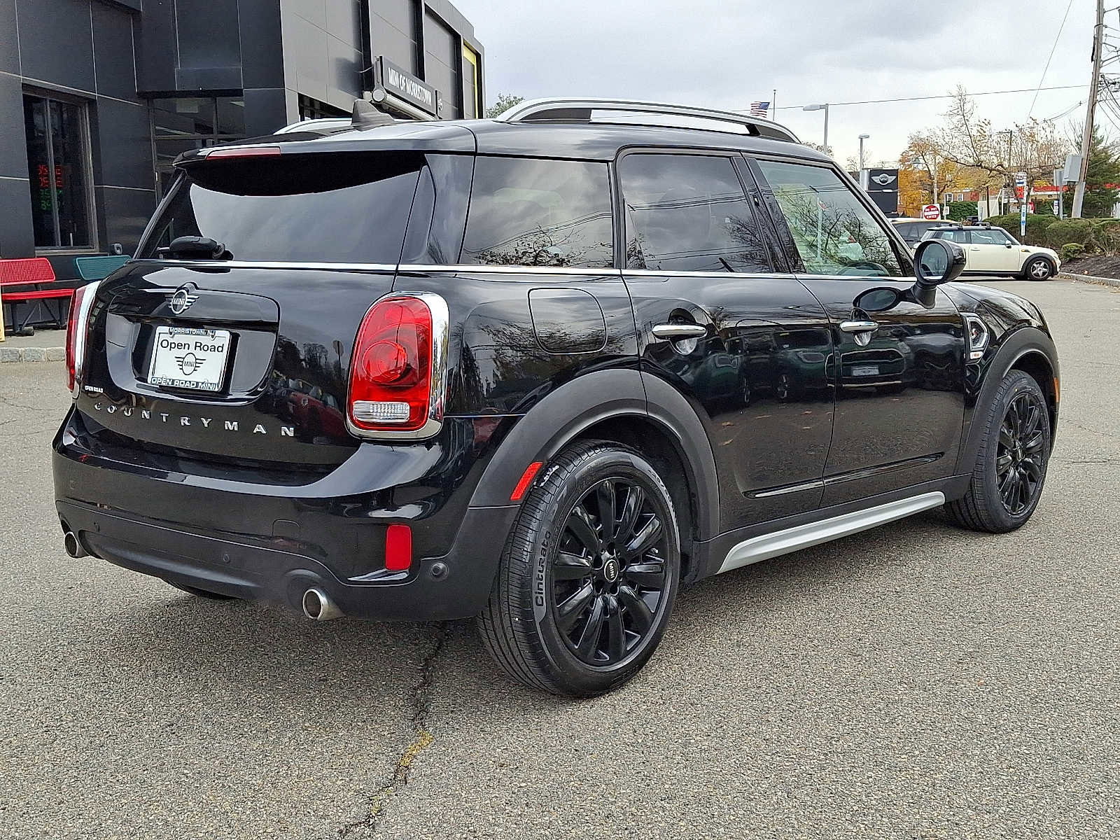 Used 2020 MINI Cooper Countryman S w/ Storage Package image 6