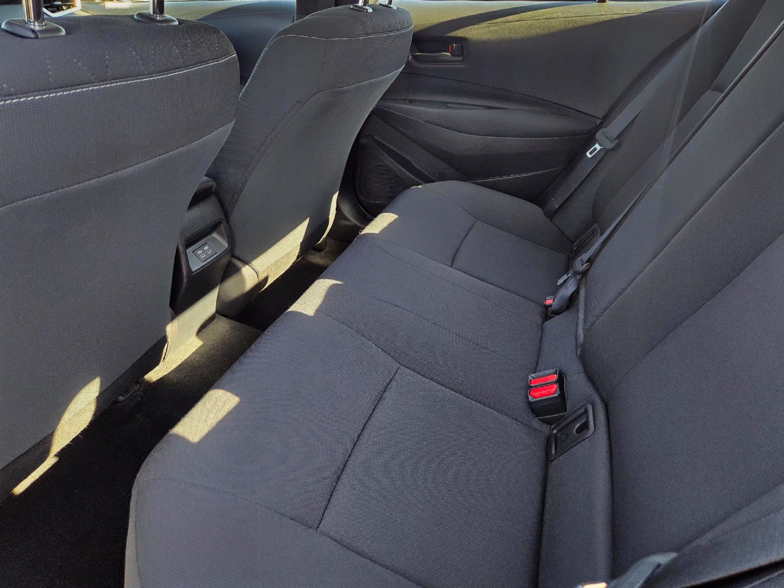 Used 2023 Toyota Corolla LE w/ Carpet Mat Package (TMS) FWD image 16