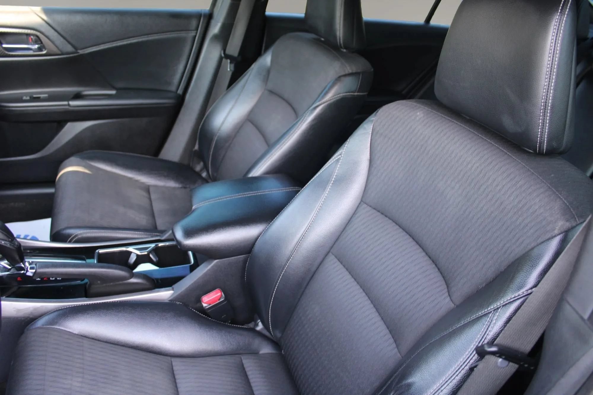 Used 2016 Honda Accord Sport image 15