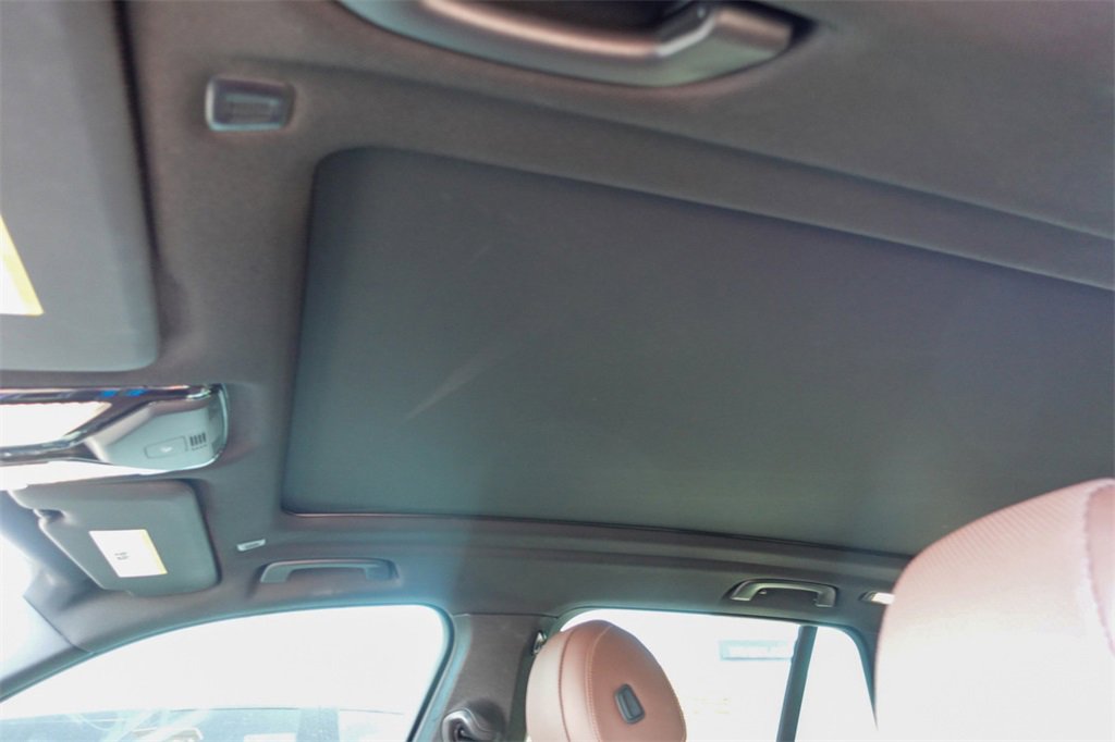Used 2023 BMW X5 sDrive40i w/ Premium Package image 11