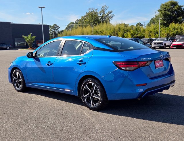 Used 2025 Nissan Sentra SV FWD image 3