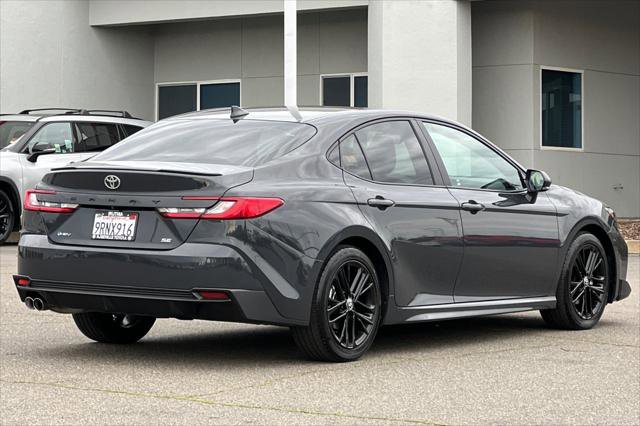 Certified 2025 Toyota Camry SE w/ Convenience Package image 2