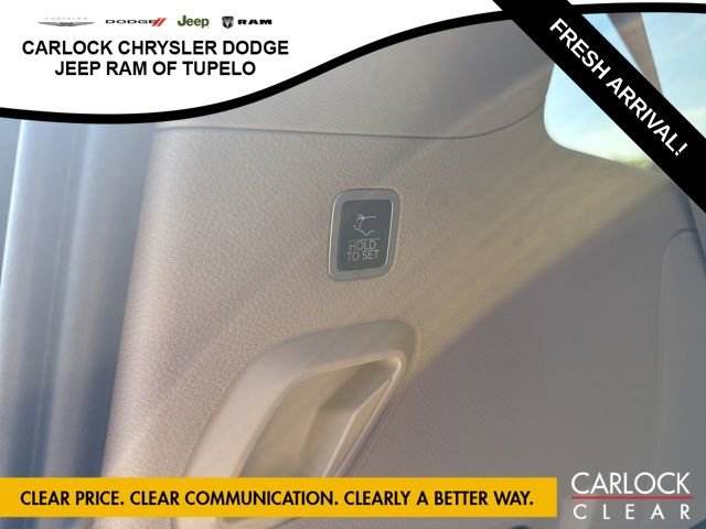 Used 2024 Jeep Wagoneer 4WD w/ Premium Group I image 39