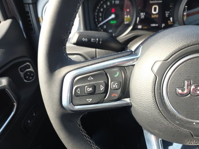 Used 2025 Jeep Wrangler Unlimited Sahara w/ Safety Group image 22