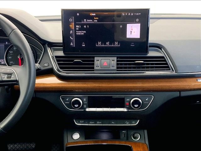 Certified 2023 Audi Q5 2.0T Premium w/ Convenience Package image 6