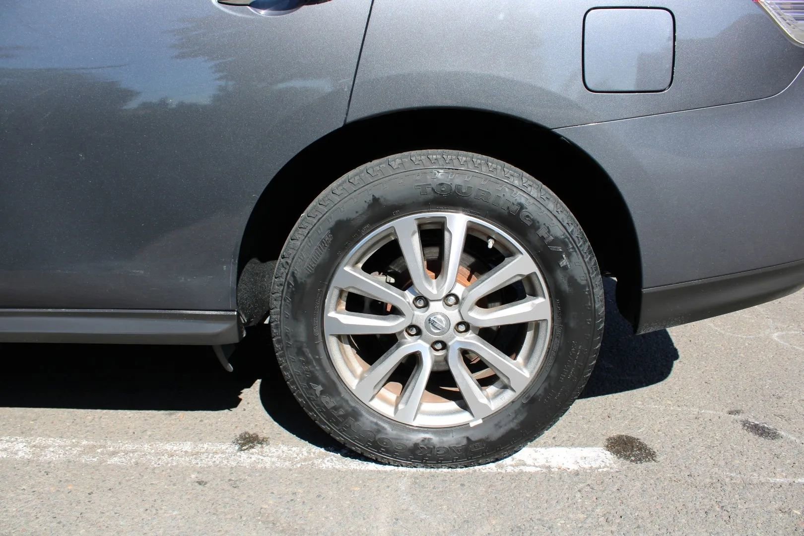 Used 2014 Nissan Pathfinder S image 31