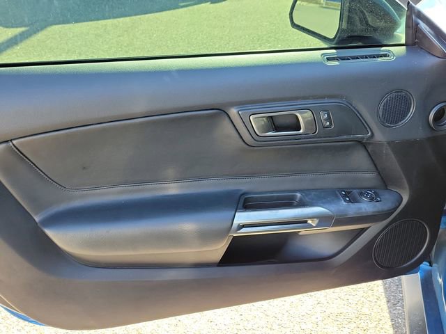 Used 2019 Ford Mustang Shelby GT350 w/ Technology Package image 15