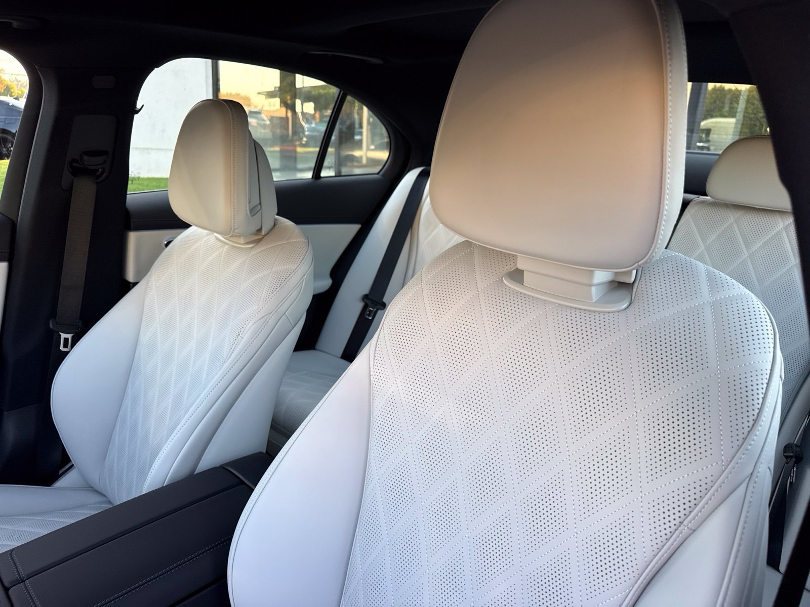 New 2027 Mercedes-Benz E 450 4MATIC Sedan image 20