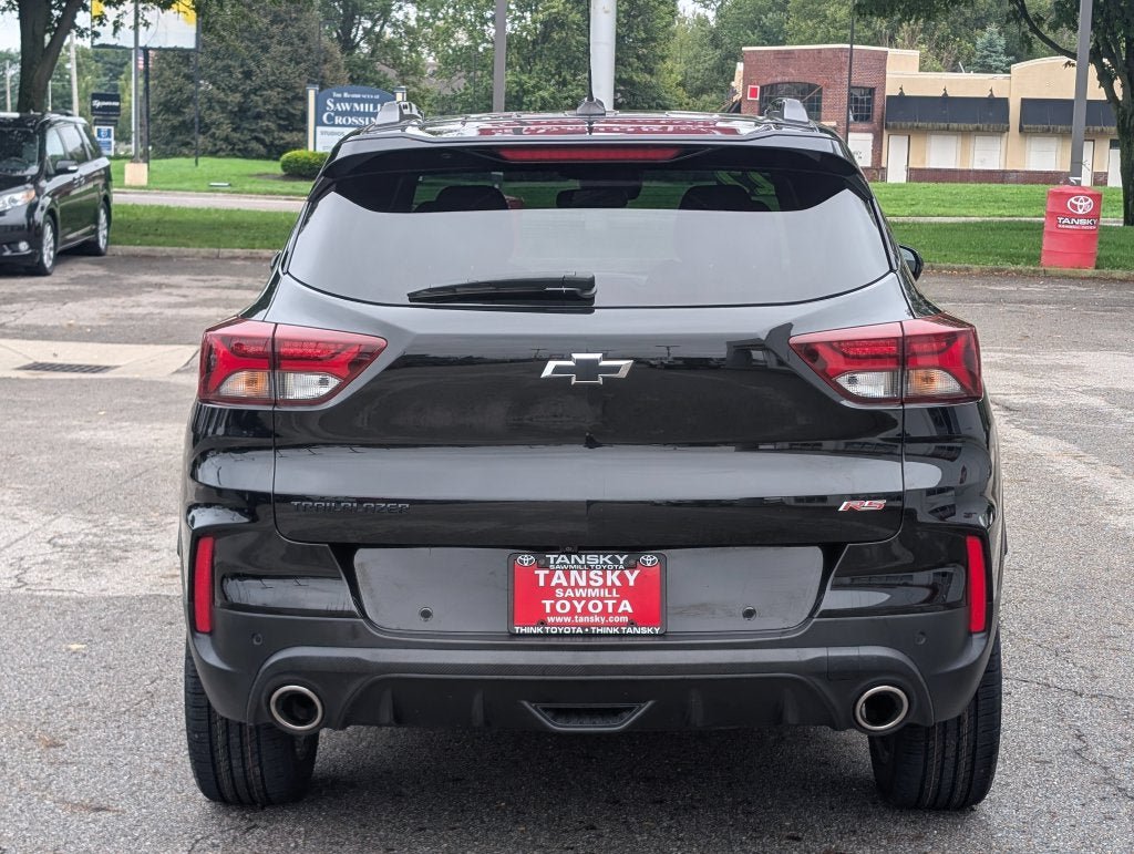 Used 2022 Chevrolet TrailBlazer RS w/ Sun and Liftgate Package FWD image 7