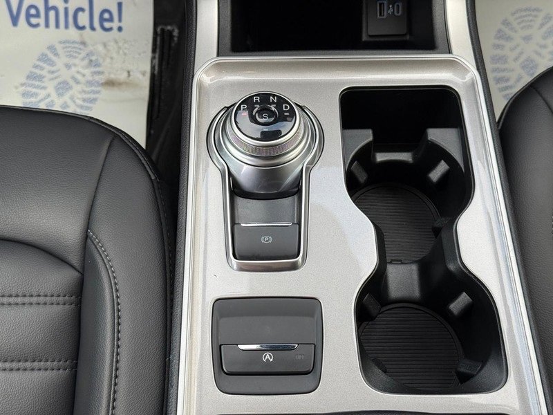 Certified 2024 Ford Edge SEL w/ Convenience Package image 12