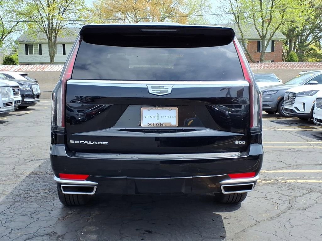 Used 2021 Cadillac Escalade Premium Luxury w/ LPO, Illumination Package AWD/4WD image 6