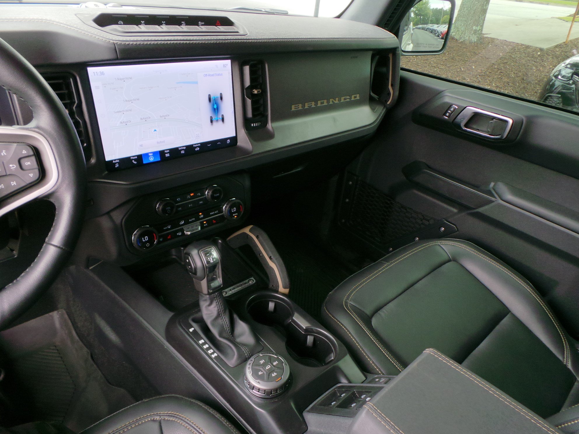 Used 2025 Ford Bronco Badlands AWD/4WD image 36