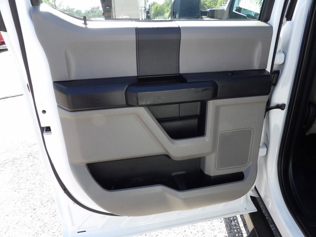 Used 2019 Ford F350 XL w/ Power Equipment Group AWD/4WD image 31