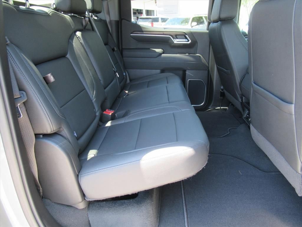 Used 2026 GMC Sierra 1500 SLT image 31