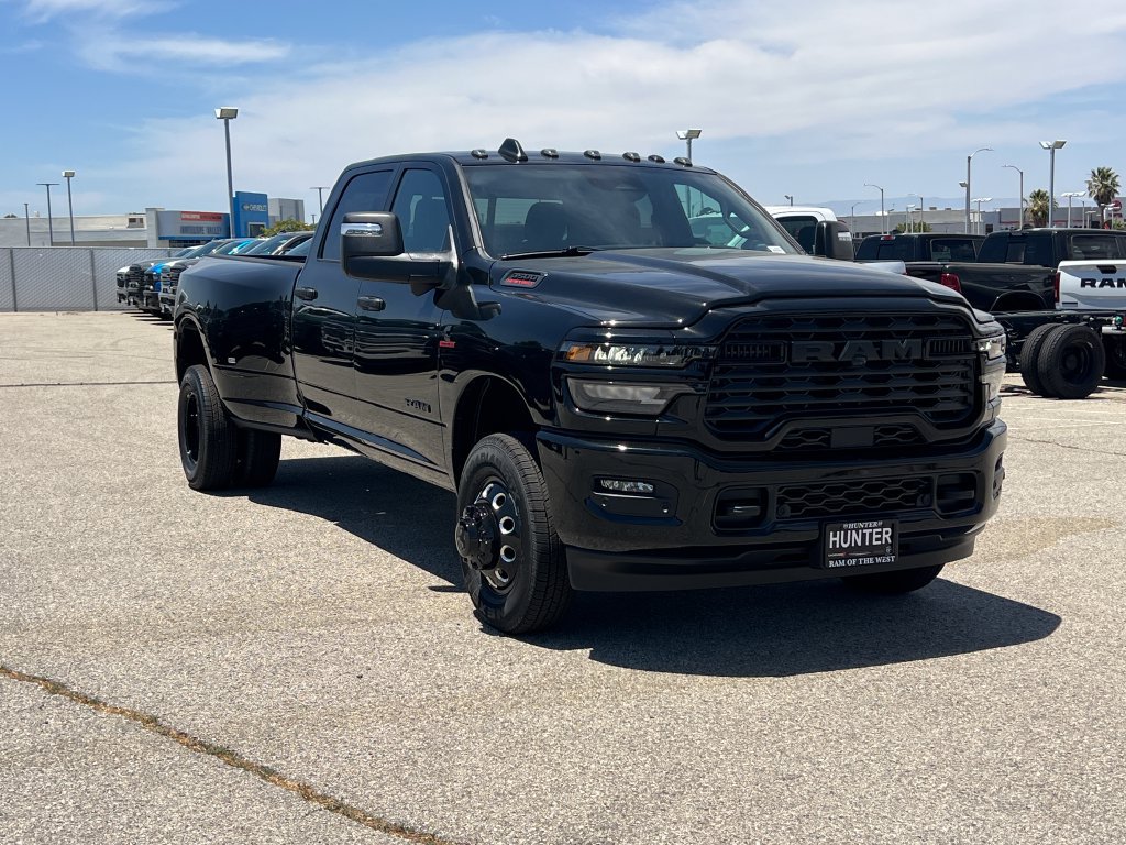New 2026 RAM 3500 Big Horn AWD/4WD image 10