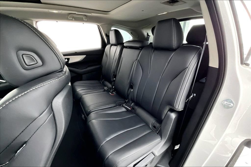 Certified 2026 Acura MDX FWD w/ Technology Package image 33