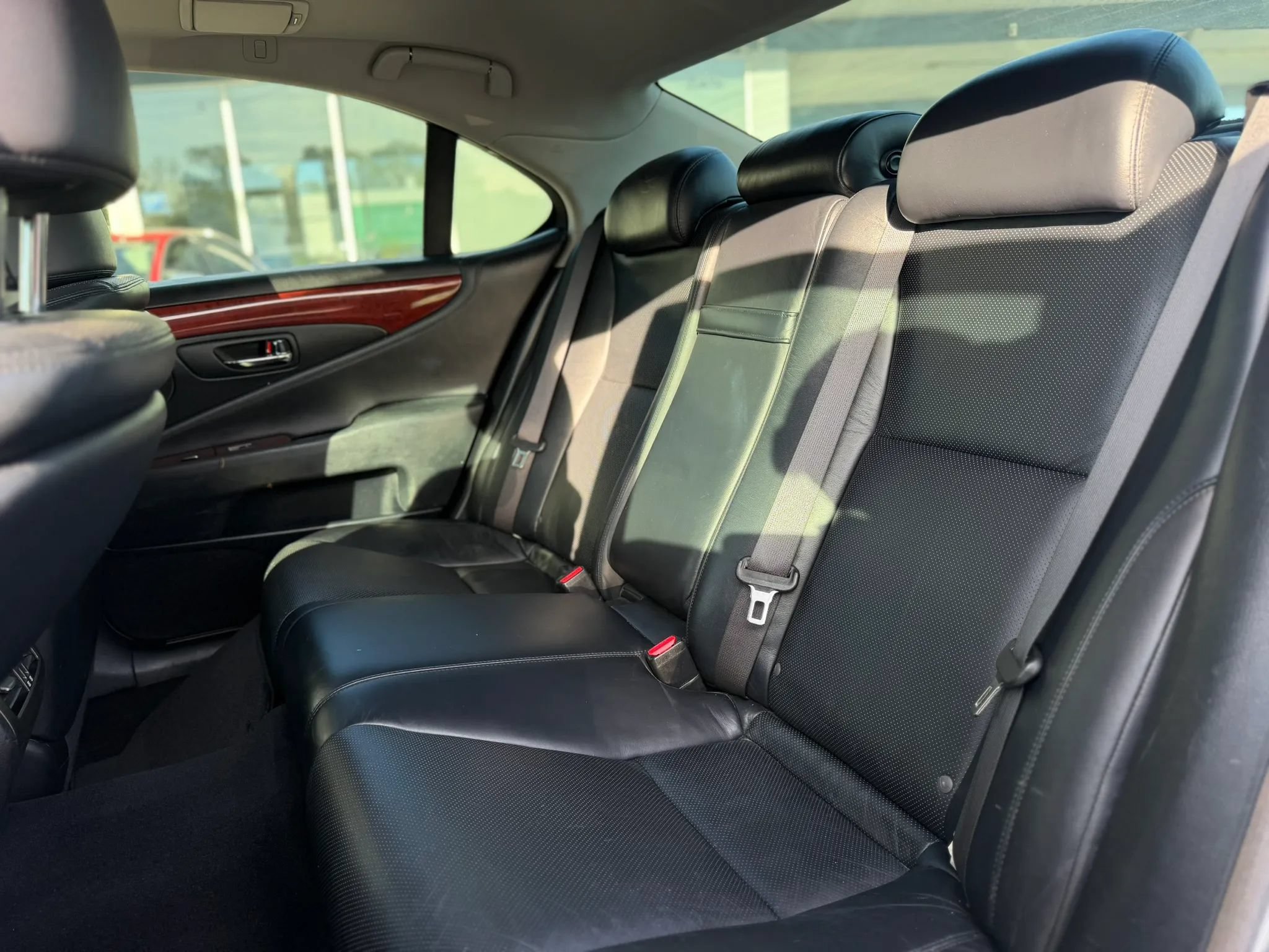 Used 2008 Lexus LS 460 RWD image 12