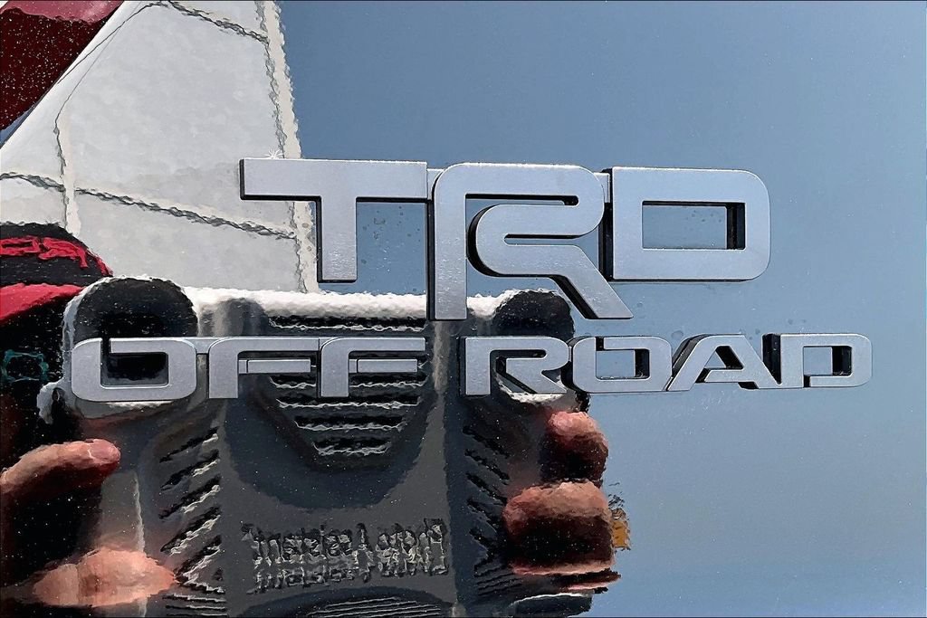 Certified 2025 Toyota 4Runner TRD Off-Road Premium AWD/4WD image 24