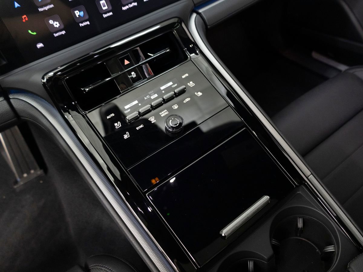 New 2025 Porsche Panamera 4 AWD/4WD image 16