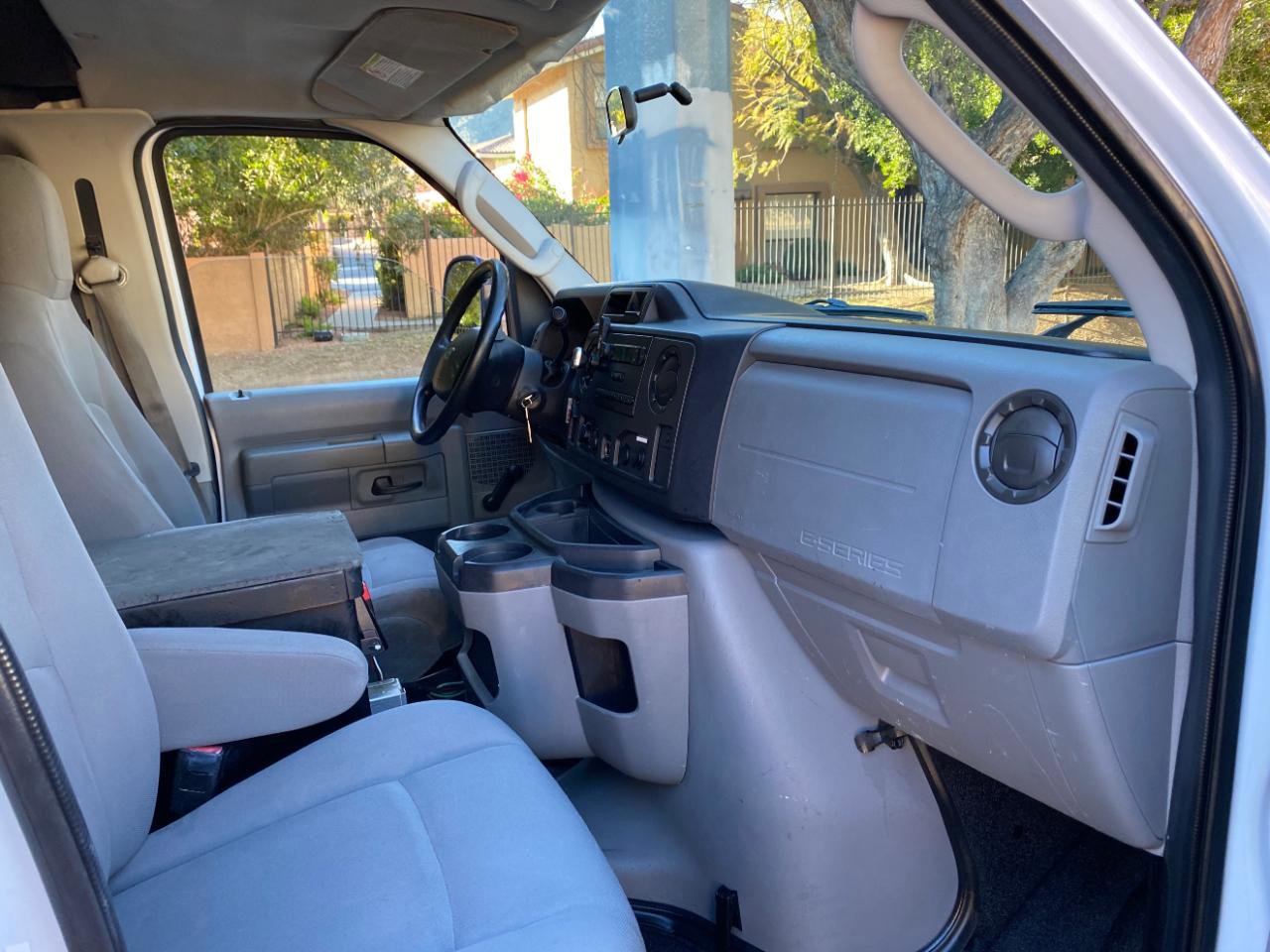 Used 2010 Ford E-250 and Econoline 250 image 35