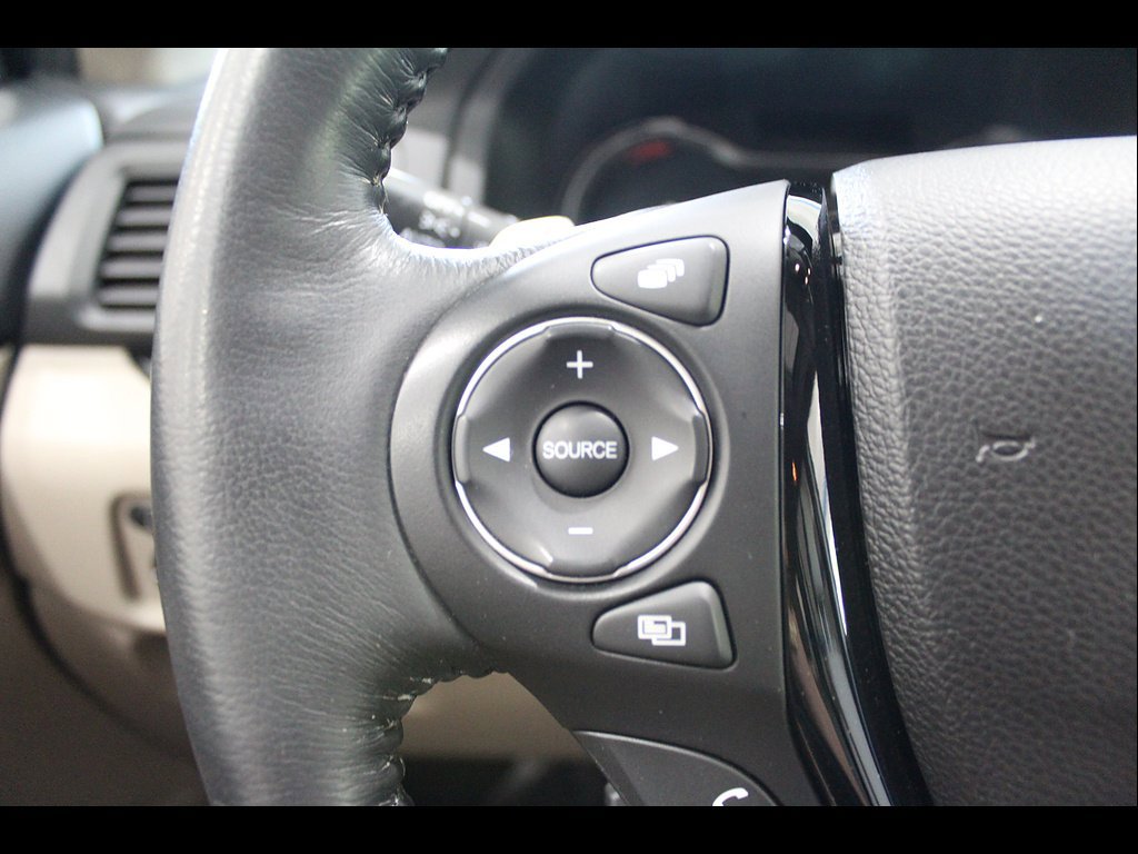 Used 2016 Honda Pilot Elite image 28