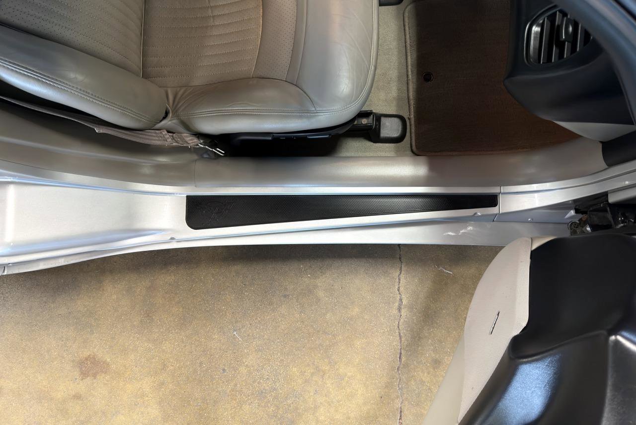 Used 1997 Chevrolet Corvette Coupe w/ Memory Pkg RWD image 64