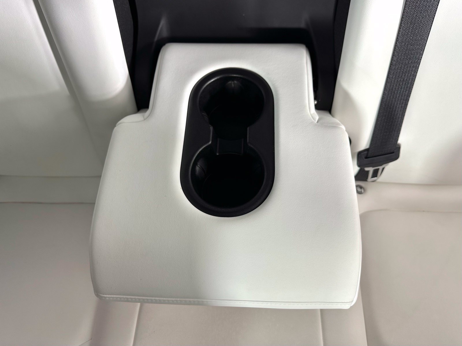 Used 2023 Tesla Model Y Performance AWD/4WD image 26
